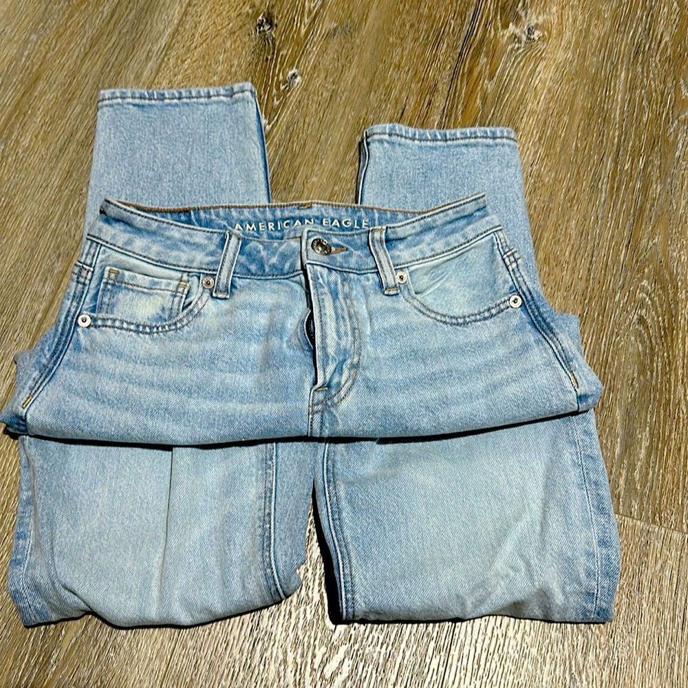 American Eagle Mom Jeans